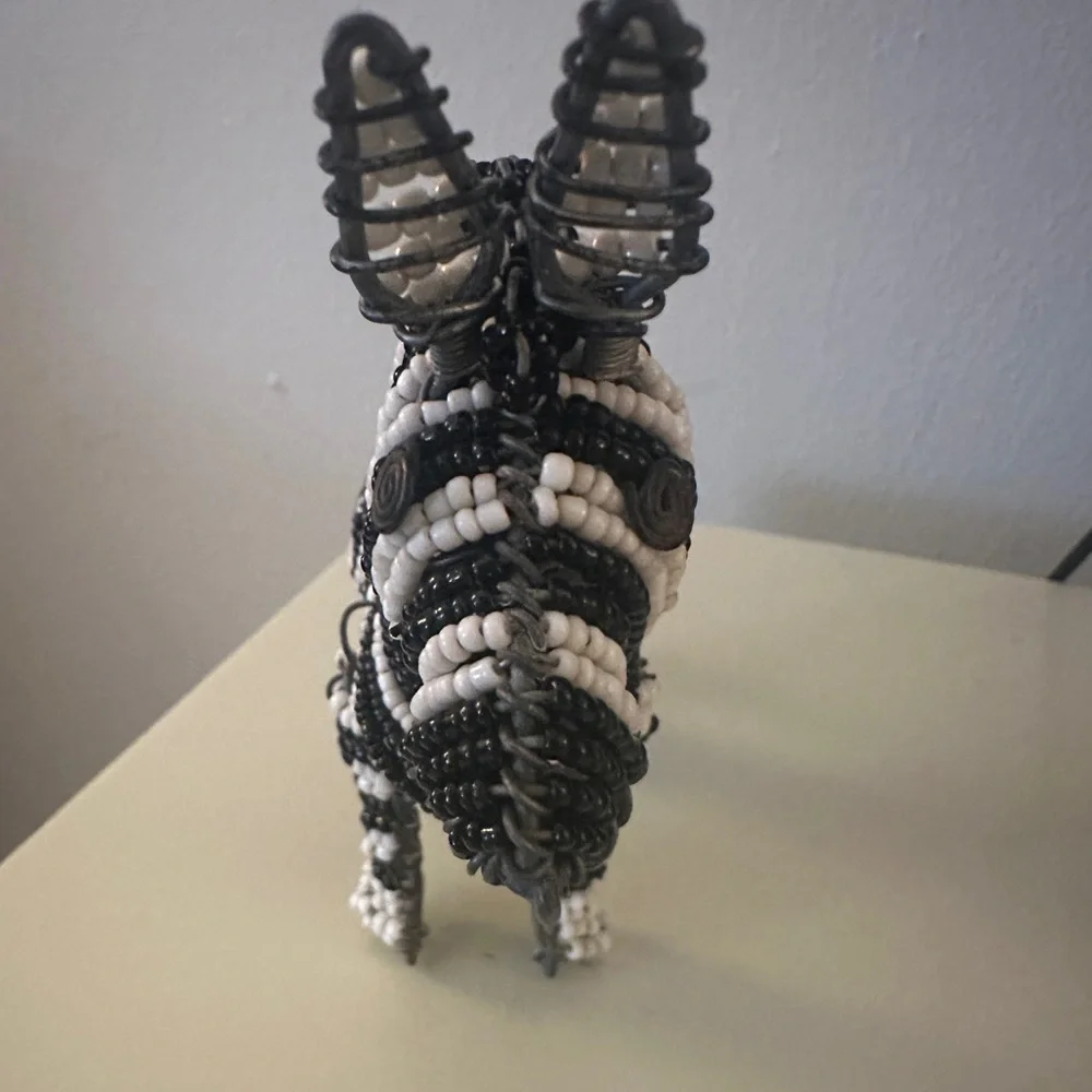 Handmade beaded wire zebra sculpture - Picture 2 of 6